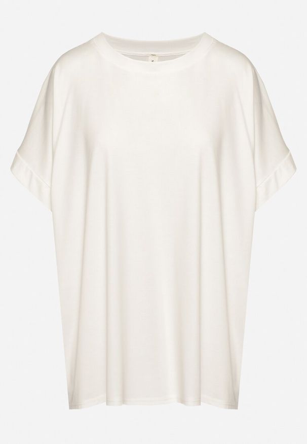 Born2be - Biały T-shirt z Wiskozą o Kroju Nietoperza Tanariona. Okazja: na co dzień. Kolor: biały. Materiał: wiskoza. Styl: casual