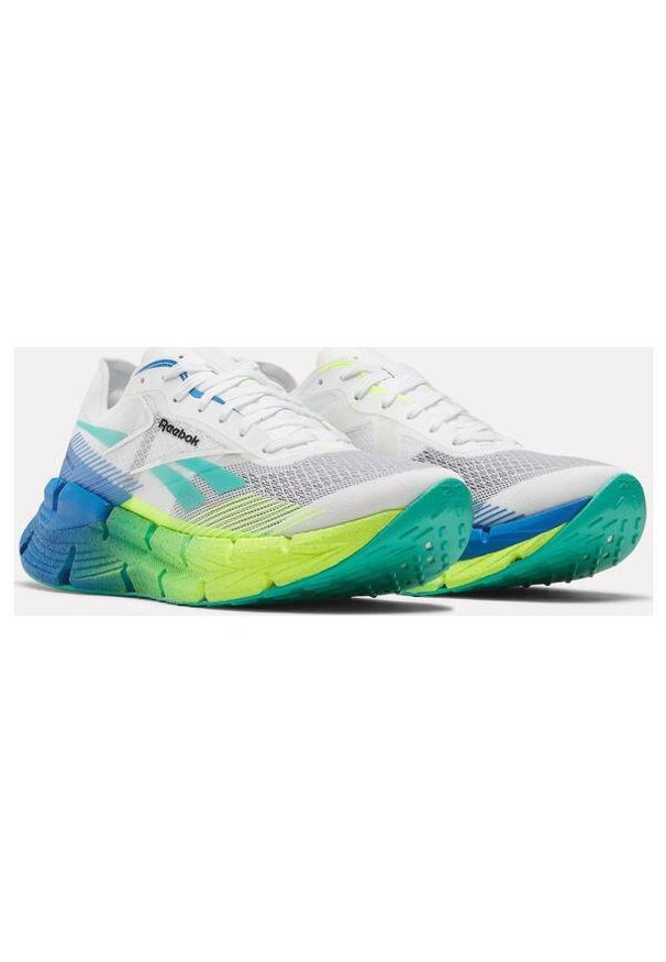 Buty do biegania męskie Reebok Floatzig. Kolor: biały. Materiał: syntetyk, materiał. Szerokość cholewki: normalna. Sport: bieganie