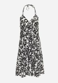 Born2be - Czarno-Biała Rozkloszowana Sukienka na Ramiączkach Wiązana na Szyi z Dekoltem w Serek Beviana. Okazja: na co dzień. Typ kołnierza: dekolt w serek. Kolor: czarny. Materiał: skóra, bawełna, materiał. Długość rękawa: na ramiączkach. Styl: klasyczny, casual, elegancki #4