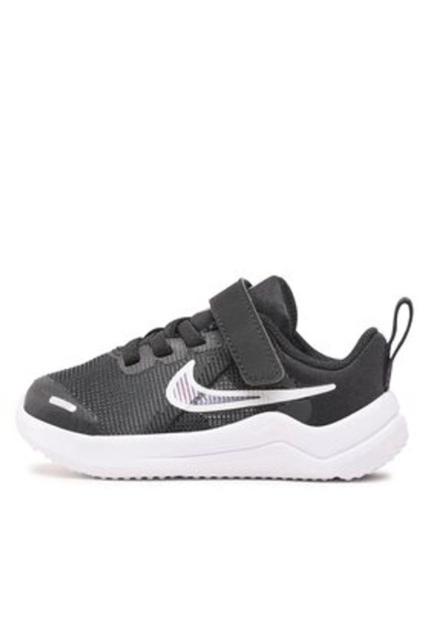 Nike Sneakersy Downshifter 12 Nn (TDV) DM4191 003 Czarny. Kolor: czarny. Materiał: materiał. Model: Nike Downshifter