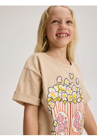Reserved - T-shirt z nadrukiem - beżowy. Kolor: beżowy. Materiał: bawełna. Wzór: nadruk
