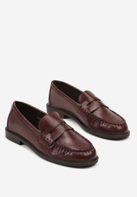 Renee - Bordowe Mokasyny Vices z Marszczeniem i Wkładką ze Skóry Naturalnej Mestia. Okazja: na co dzień. Kolor: czerwony. Materiał: skóra. Styl: klasyczny, casual, elegancki