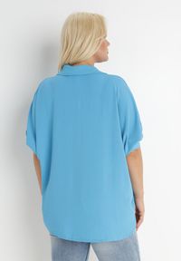 Born2be - Niebieska Koszula Kassousa. Okazja: na co dzień. Kolor: niebieski. Materiał: tkanina. Długość: długie. Wzór: gładki. Styl: casual, klasyczny #6