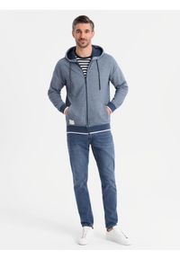 Ombre Clothing - Bluza męska dresowa z kapturem o delikatnej strukturze – granatowa V2 - Rozmiar: L. Okazja: na co dzień. Typ kołnierza: kaptur. Kolor: niebieski. Materiał: dresówka. Styl: sportowy, casual #6