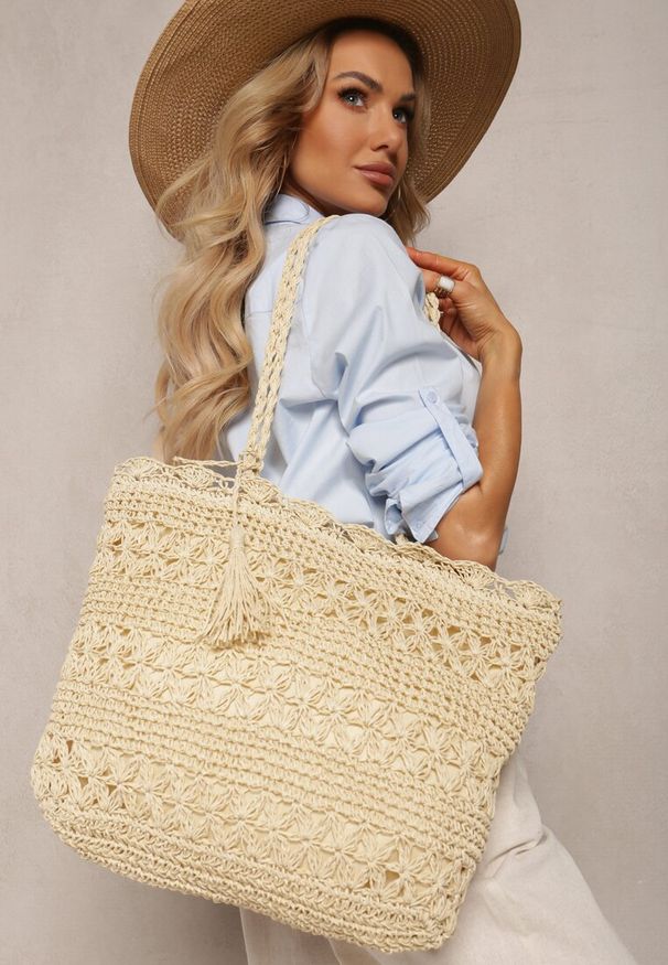 Renee - Jasnobeżowa Pleciona Torebka Shopper z Dwoma Rączkami Trenias. Kolor: beżowy. Sezon: lato. Styl: casual