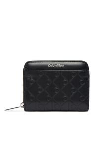 Calvin Klein Mały Portfel Damski Emblem Aop Embossed Zip Around LV04F1081G Czarny. Kolor: czarny. Materiał: skóra