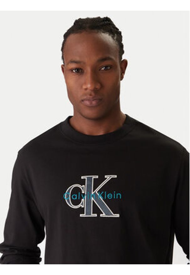 Calvin Klein Jeans Bluza LV04RE257G Czarny Regular Fit. Kolor: czarny. Materiał: bawełna