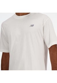 Koszulka męska New Balance MT41509WT – biała. Kolor: biały. Materiał: bawełna, dresówka. Długość rękawa: krótki rękaw. Długość: krótkie. Wzór: haft #5