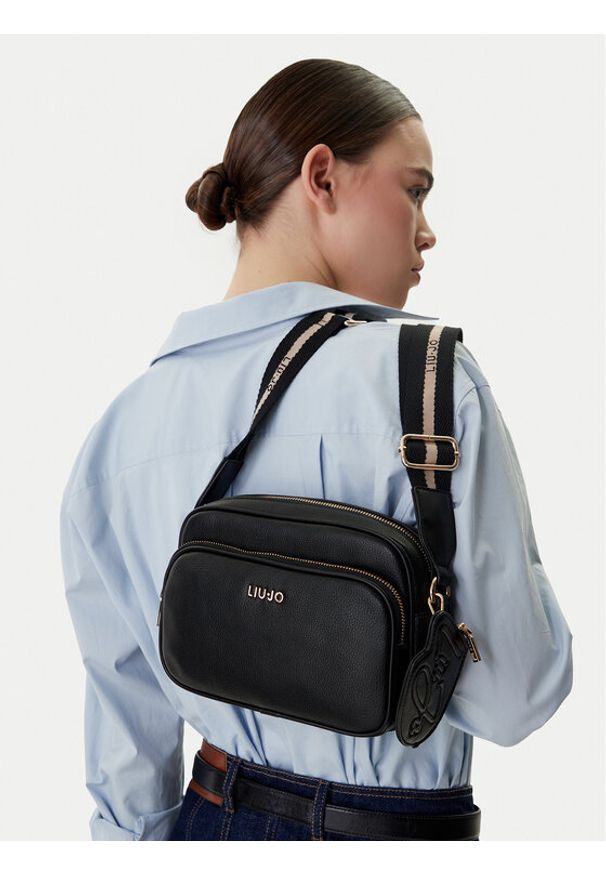 Liu Jo Torebka AA6176 E1012 Czarny. Kolor: czarny. Materiał: skórzane