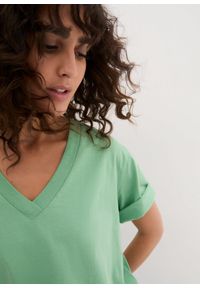 bonprix - Długi i szeroki T-shirt z dekoltem w serek, krótki rękaw (5 sztuk). Okazja: na co dzień. Typ kołnierza: dekolt w serek. Kolor: różowy. Długość rękawa: krótki rękaw. Długość: krótkie. Sezon: lato. Styl: casual #3