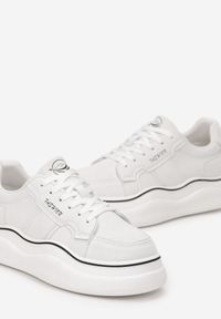 Born2be - Białe Sneakersy Lestte. Wysokość cholewki: przed kostkę. Kolor: biały. Materiał: materiał, skóra ekologiczna. Szerokość cholewki: normalna. Wzór: aplikacja #5