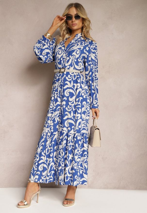 Renee - Niebieska Rozkloszowana Sukienka Maxi z Wiskozy o Koszulowym Kroju w Ornamentalny Print Leonorra. Kolor: niebieski. Materiał: wiskoza. Wzór: nadruk. Typ sukienki: koszulowe. Długość: maxi