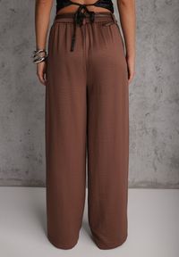 Renee - Brązowe Spodnie Szerokie z Dodatkiem Bawełny High Waist z Metaliczną Klamrą Azaerixis. Okazja: na co dzień. Stan: podwyższony. Kolor: brązowy. Materiał: bawełna. Styl: casual #5