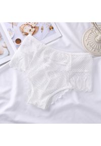 Intica - Majtki koronkowe z wysokim stanem modelujące sylwetkę Hiema. Stan: podwyższony. Kolor: biały. Materiał: koronka. Wzór: koronka