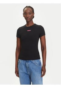 Tommy Jeans T-Shirt Script Label DW0DW21402 Czarny Slim Fit. Kolor: czarny. Materiał: bawełna