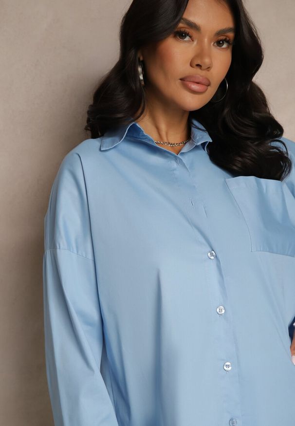 Renee - Niebieska Bawełniana Koszula Typu Oversize Ronmira. Okazja: na co dzień. Kolor: niebieski. Materiał: bawełna. Styl: casual, elegancki