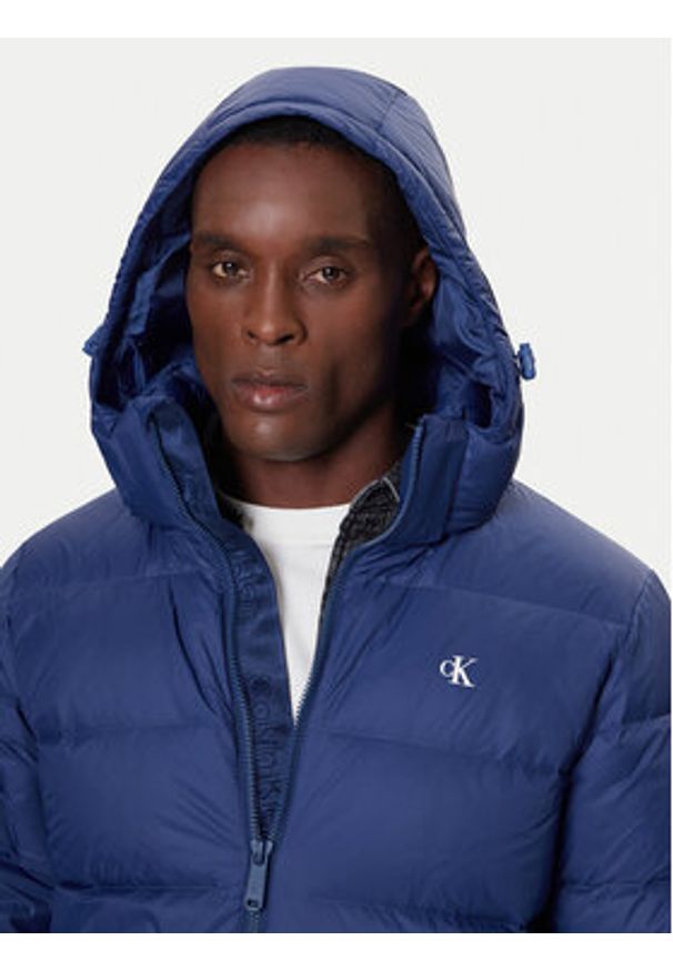 Calvin Klein Jeans Kurtka puchowa LV04RC518G Niebieski Regular Fit. Kolor: niebieski. Materiał: syntetyk