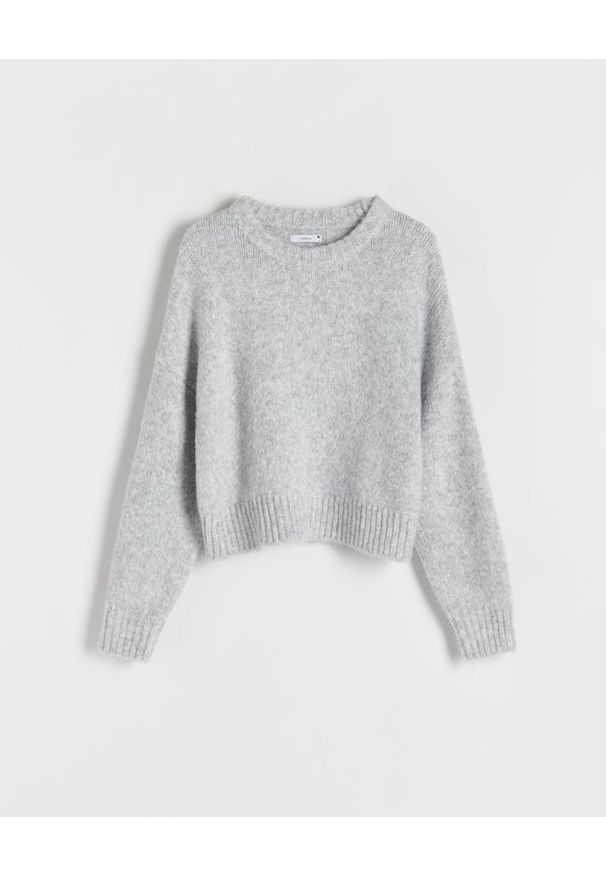 Reserved - Sweter z miękkiej dzianiny - jasnoszary. Kolor: szary. Materiał: dzianina