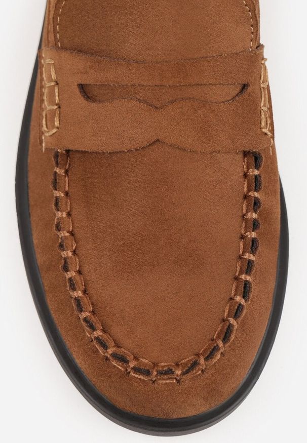 Renee - Brązowe Mokasyny VICES z Wkładką ze Skóry Naturalnej i Przeszyciami Astanie. Okazja: na co dzień. Kolor: brązowy. Materiał: skóra. Szerokość cholewki: normalna. Styl: elegancki, klasyczny, casual