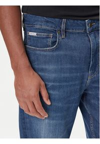 Guess Jeans Jeansy M5BA90 D002C Niebieski Tapered Fit. Kolor: niebieski #5