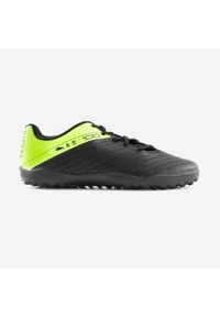 KIPSTA - Buty do piłki nożnej dla dzieci Kipsta 100 Easy Turf TF sznurowane. Kolor: czarny, zielony, wielokolorowy, żółty. Materiał: poliester. Szerokość cholewki: normalna. Sport: piłka nożna