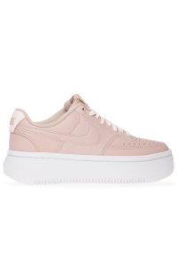 Buty Nike Court Vision Alta DM0113-600 - różowe. Kolor: różowy. Materiał: skóra, syntetyk, guma. Szerokość cholewki: normalna. Obcas: na platformie. Model: Nike Court