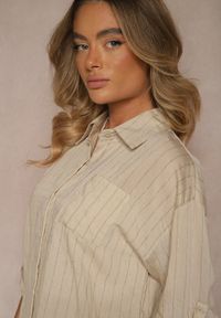 Renee - Beżowy Komplet w Pionowe Prążki z Koszulą i Krótkimi Spodenkami Senitta. Kolor: beżowy. Wzór: prążki