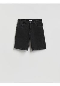 Reserved - Jeansowe szorty straight - czarny. Kolor: czarny. Materiał: jeans