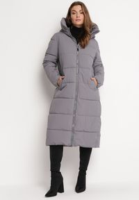 Born2be - Szara Pikowana Kurtka Płaszcz z Kapturem i Kieszeniami Gardemia. Typ kołnierza: kaptur. Kolor: szary. Sezon: zima, jesień #2