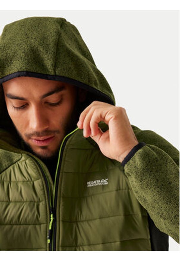 Regatta Kurtka outdoor Newhill RMN256 Zielony Regular Fit. Kolor: zielony. Materiał: syntetyk. Sport: outdoor
