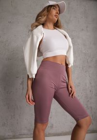 Renee - Fioletowe Szorty Bikery High Waist z Wyszczuplającym Pasem Briarrose. Okazja: na co dzień. Stan: podwyższony. Kolor: fioletowy. Materiał: len. Styl: sportowy, casual #1