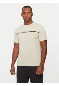 Calvin Klein T-Shirt K10K113802 Beżowy Regular Fit. Kolor: beżowy. Materiał: bawełna