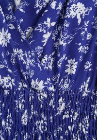 Born2be - Granatowa Sukienka z Wiskozy Marszczoną Gumką w Pasie i Kopertowym Dekoltem Nivih. Kolor: niebieski. Materiał: wiskoza. Długość rękawa: bez rękawów. Typ sukienki: kopertowe #5