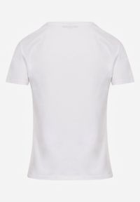 Born2be - Biały Klasyczny T-shirt z Bawełny o Prostym Kroju Heneia. Okazja: na co dzień. Kolor: biały. Materiał: bawełna. Długość: długie. Wzór: aplikacja. Styl: klasyczny #5