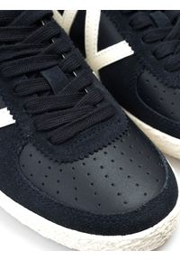 Armani Exchange Sneakersy | XUX035 XV088 | Mężczyzna | Granatowy. Nosek buta: okrągły. Kolor: niebieski. Materiał: tkanina, skóra ekologiczna. Wzór: aplikacja, nadruk