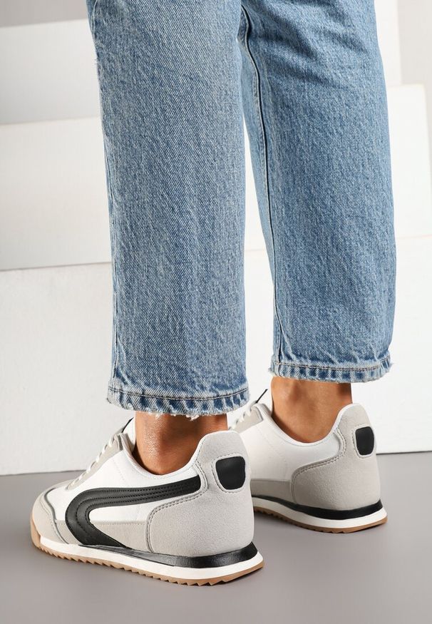 Renee - Biało-Szare Basicowe Sneakersy Ellimira. Okazja: na co dzień. Kolor: biały. Materiał: jeans