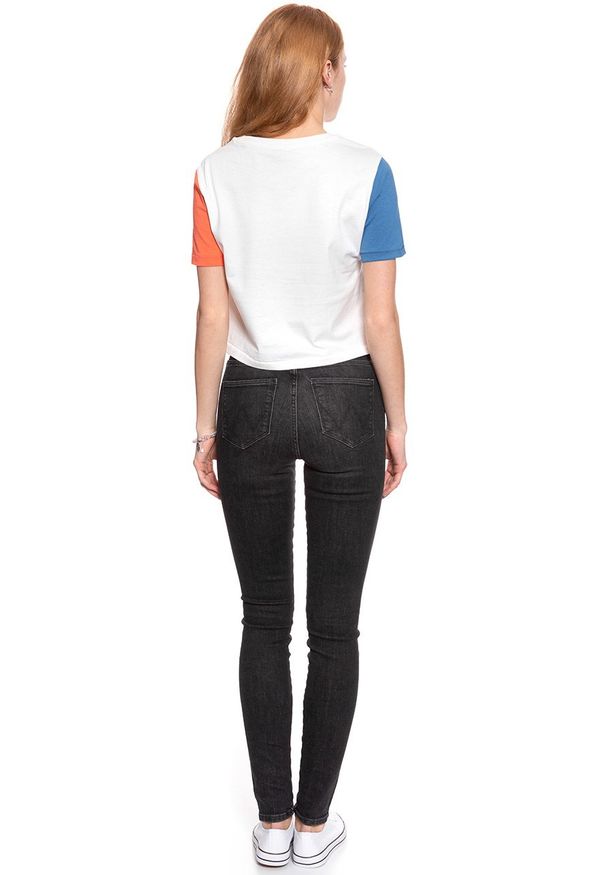 Wrangler - WRANGLER T SHIRT DAMSKI CROP TEE EGRET OFF WHITE W7382GFIO 112131030. Wzór: nadruk. Styl: vintage