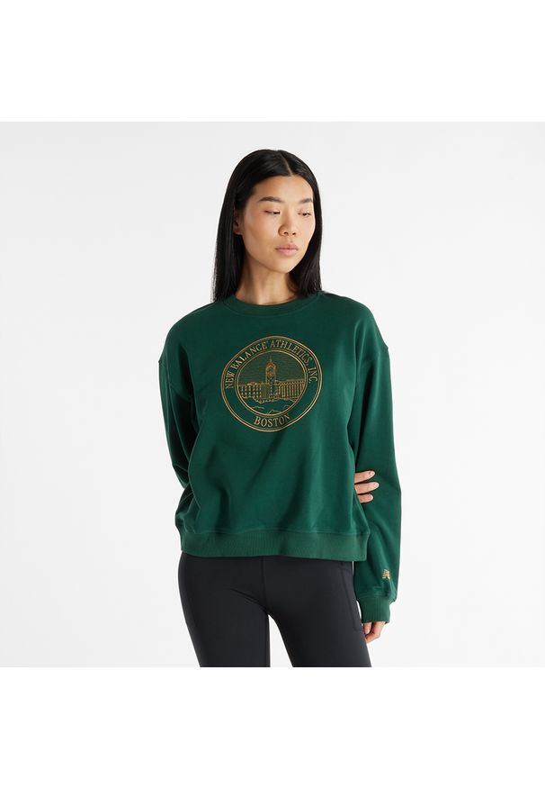 Bluza damska New Balance WT43553NWG – zielona. Okazja: na co dzień. Kolor: zielony. Materiał: bawełna, prążkowany, dresówka. Styl: casual