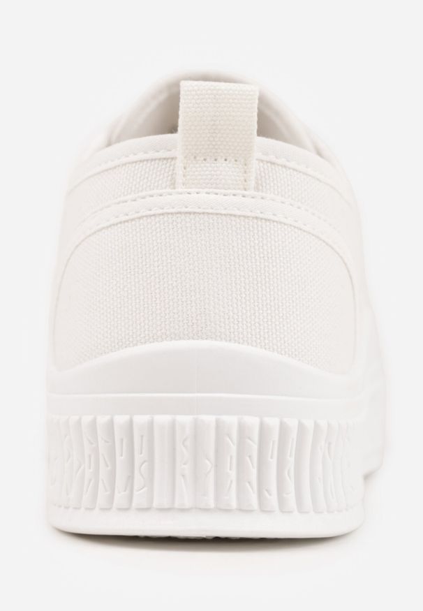 Born2be - Białe Basicowe Trampki z Podeszwą ze Żłobieniami Laurinatea. Okazja: na co dzień. Kolor: biały. Materiał: jeans. Styl: casual, elegancki, klasyczny