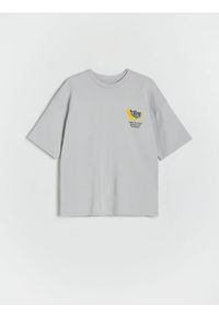 Reserved - T-shirt oversize z nadrukiem - jasnoszary. Kolor: szary. Materiał: bawełna, dzianina. Wzór: nadruk #1