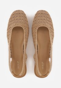 Renee - Ciemnobeżowe Balerinki Slingback VICES z Cholewką z Plecionki Lilinova. Kolor: beżowy. Materiał: len. Szerokość cholewki: normalna. Styl: boho, elegancki #8
