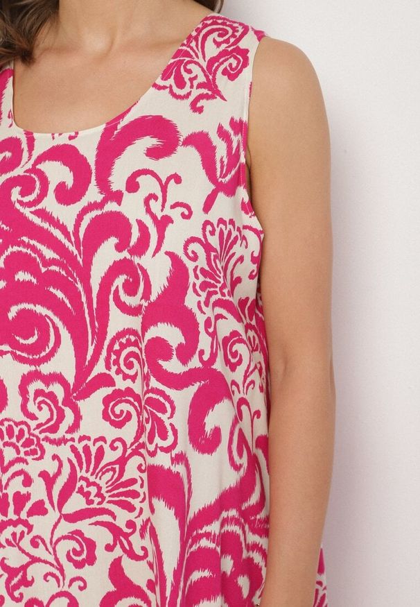 Born2be - Fuksjowa Bawełniana Sukienka ze Wzorem Paisley Zirelia. Okazja: na co dzień. Typ kołnierza: dekolt w serek. Kolor: różowy. Materiał: bawełna. Wzór: paisley. Sezon: lato. Styl: casual