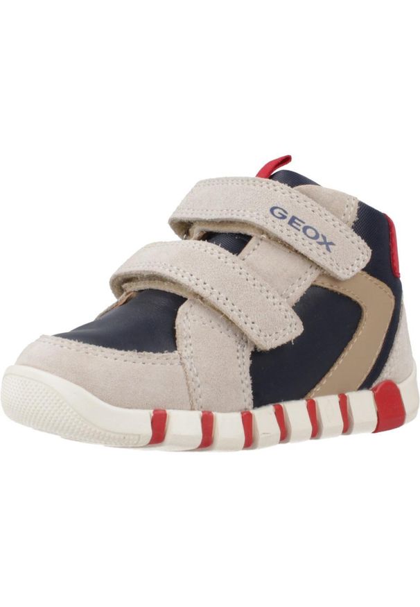 Geox - Buty GEOX B IUPIDOO Beżowy. Kolor: beżowy. Materiał: tkanina, skóra. Sport: turystyka piesza