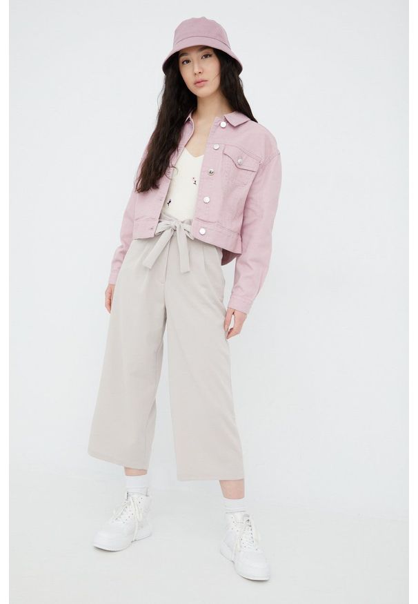 only - Only kurtka jeansowa damska kolor fioletowy przejściowa. Okazja: na co dzień. Kolor: fioletowy. Materiał: jeans. Styl: casual