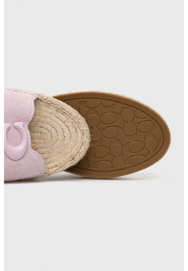 Coach espadryle zamszowe Dillon Suede kolor różowy. Zapięcie: klamry. Kolor: różowy. Materiał: zamsz. Wzór: gładki