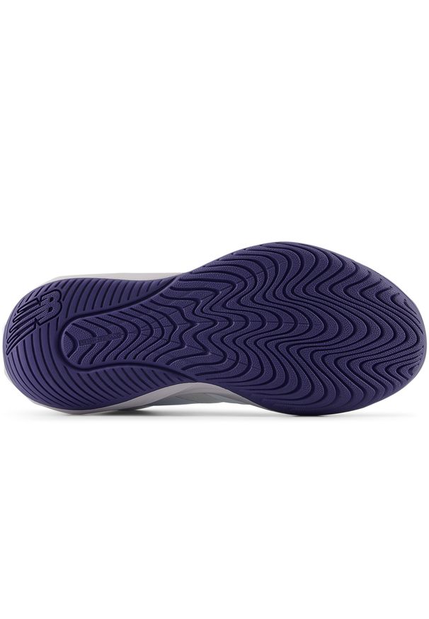 Buty damskie New Balance WCH796D4 – białe. Kolor: biały. Materiał: materiał, guma. Szerokość cholewki: normalna. Sport: bieganie, fitness, tenis