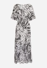 Born2be - Czarna Bawełniana Sukienka Rozkloszowana w Liście Alaniva. Okazja: na co dzień. Typ kołnierza: dekolt w kształcie V. Kolor: czarny. Materiał: bawełna. Wzór: nadruk. Sezon: wiosna, lato. Styl: casual, elegancki #6