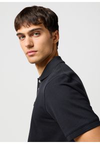 Wrangler - MESKA KOSZULKA WRANGLER POLO SHIRT BLACK 112365465. Typ kołnierza: polo #3