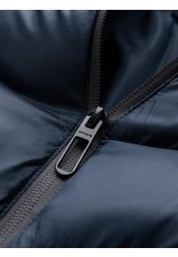Ombre Clothing - Pikowana kurtka męska z łączonych materiałów z wysokim kołnierzem – granatowa V2 - Rozmiar: M. Okazja: na co dzień. Kolor: niebieski. Materiał: materiał. Wzór: aplikacja. Styl: sportowy, casual #4