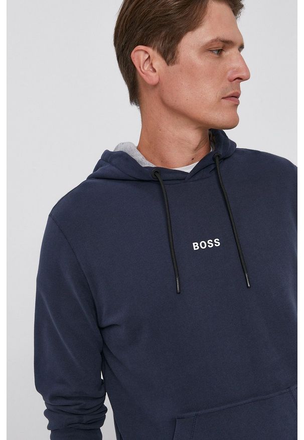BOSS - Boss Bluza męska kolor granatowy z kapturem gładka. Okazja: na co dzień. Typ kołnierza: kaptur. Kolor: niebieski. Materiał: poliester. Wzór: gładki. Styl: casual